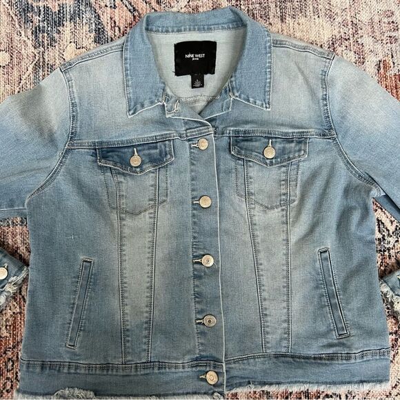 Nine West Sarah Jean Button Down Jacket Light Wash Raw Hem Size Large - Picture 7 of 10